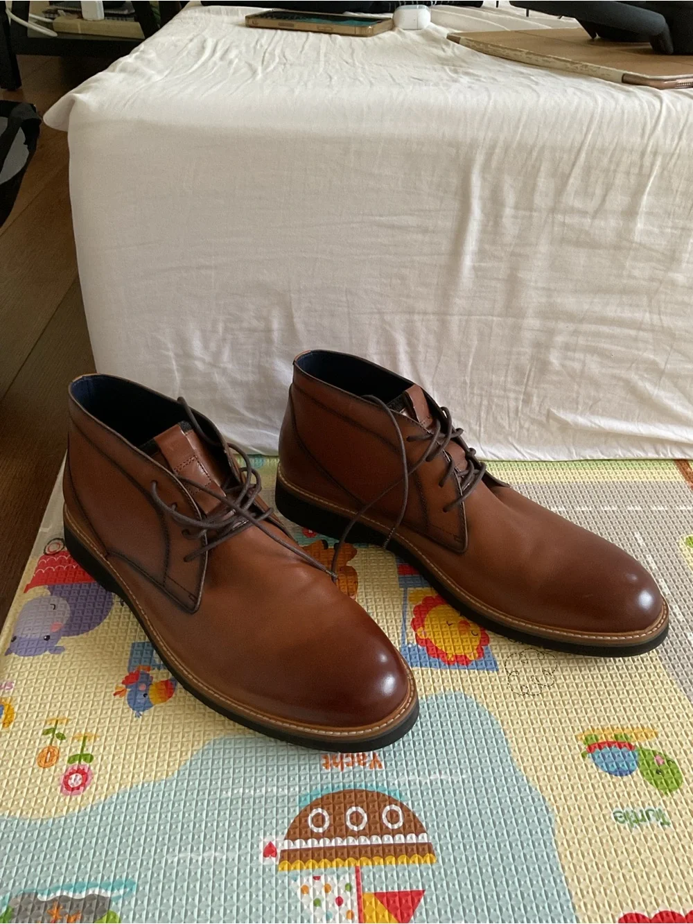 Cole haan grand 360 Men's Brown Leather Chukka Boots - Classic Casual Dress Shoe